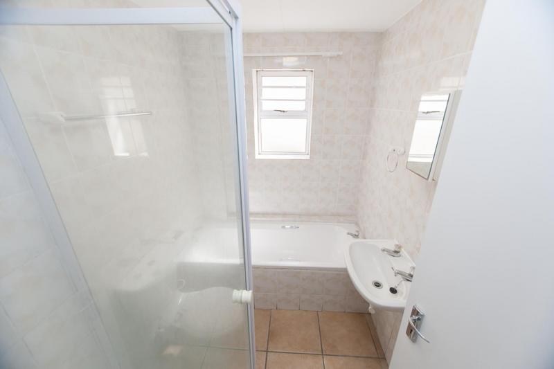 To Let 2 Bedroom Property for Rent in Vredekloof Western Cape